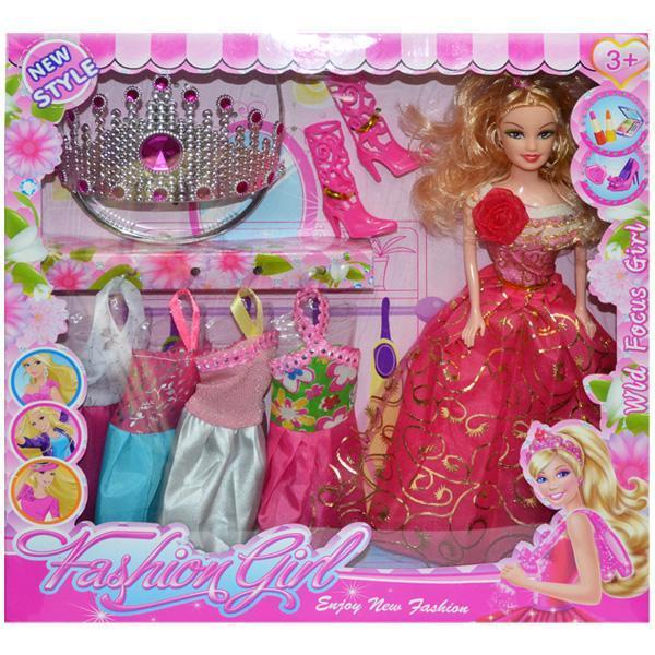 Papusa cu garderoba, coronita si cizme