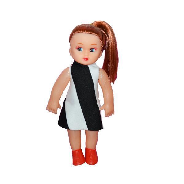 Papusa foarte mica in punga